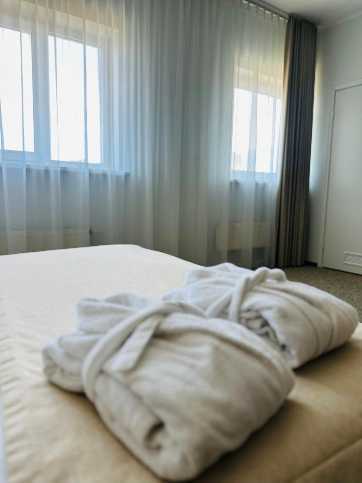 Green Park Hotel Κλαϊπέντα Δωμάτιο φωτογραφία