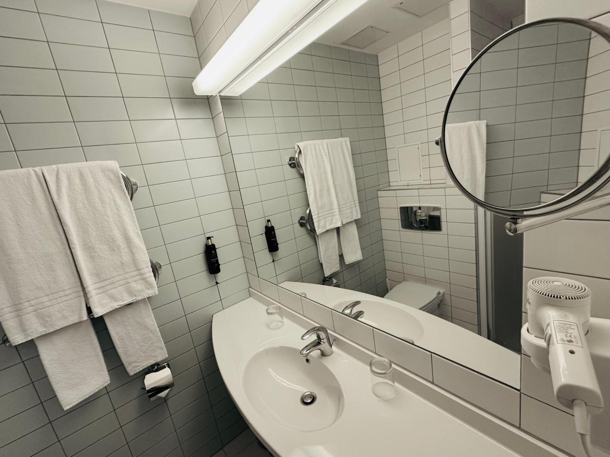 Green Park Hotel Κλαϊπέντα Εξωτερικό φωτογραφία